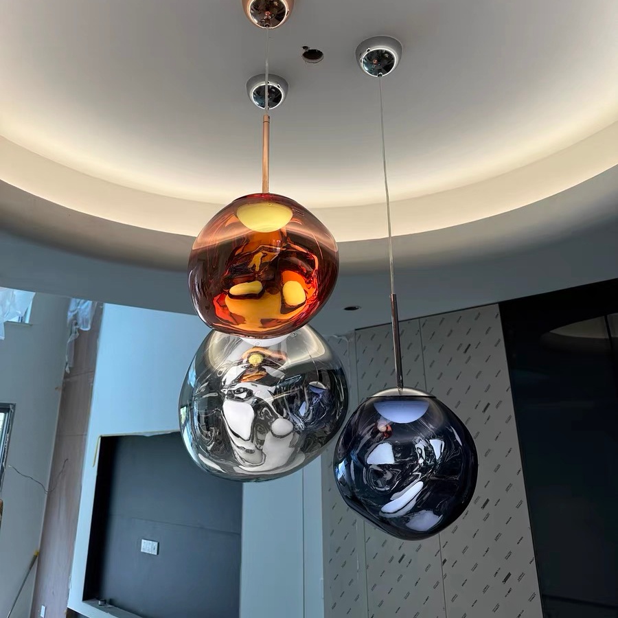 Buyer show picture of silver Glyador Pendant Light