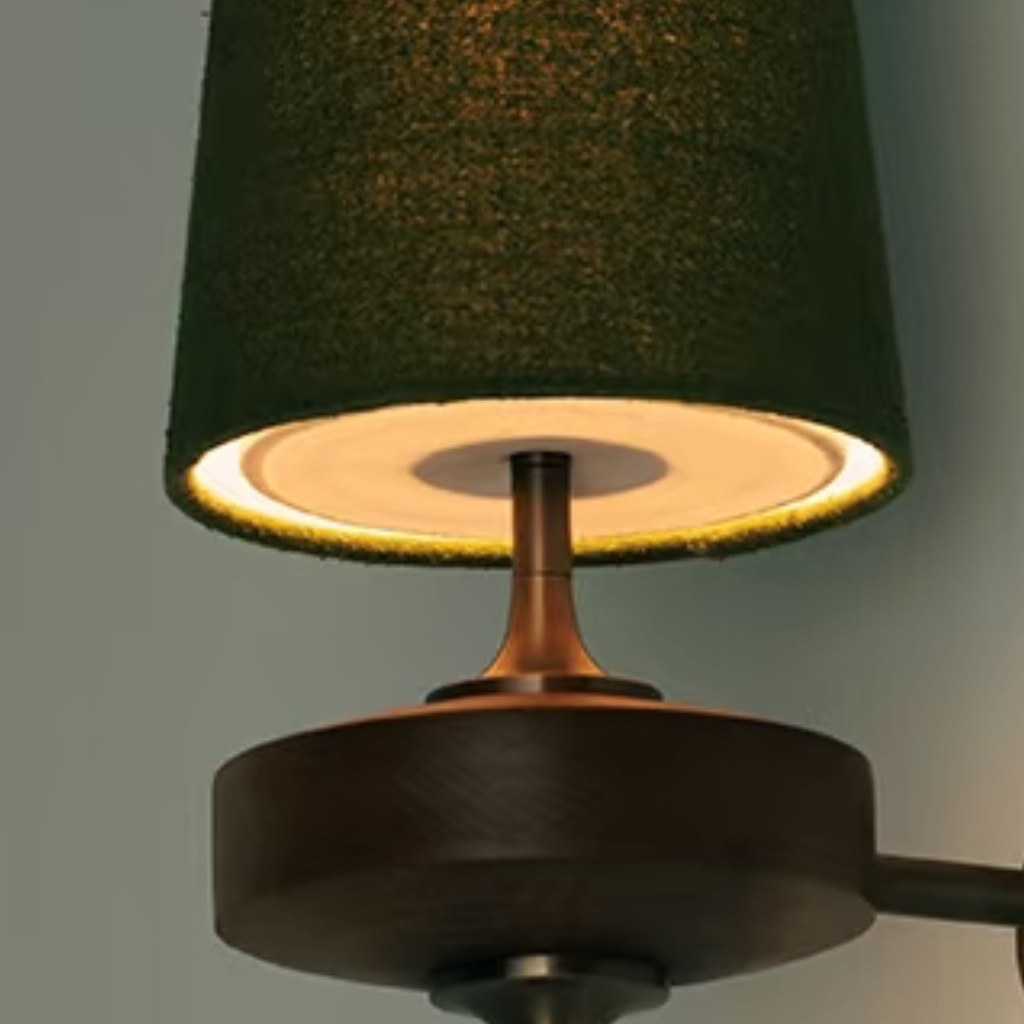 Underside lamp detail