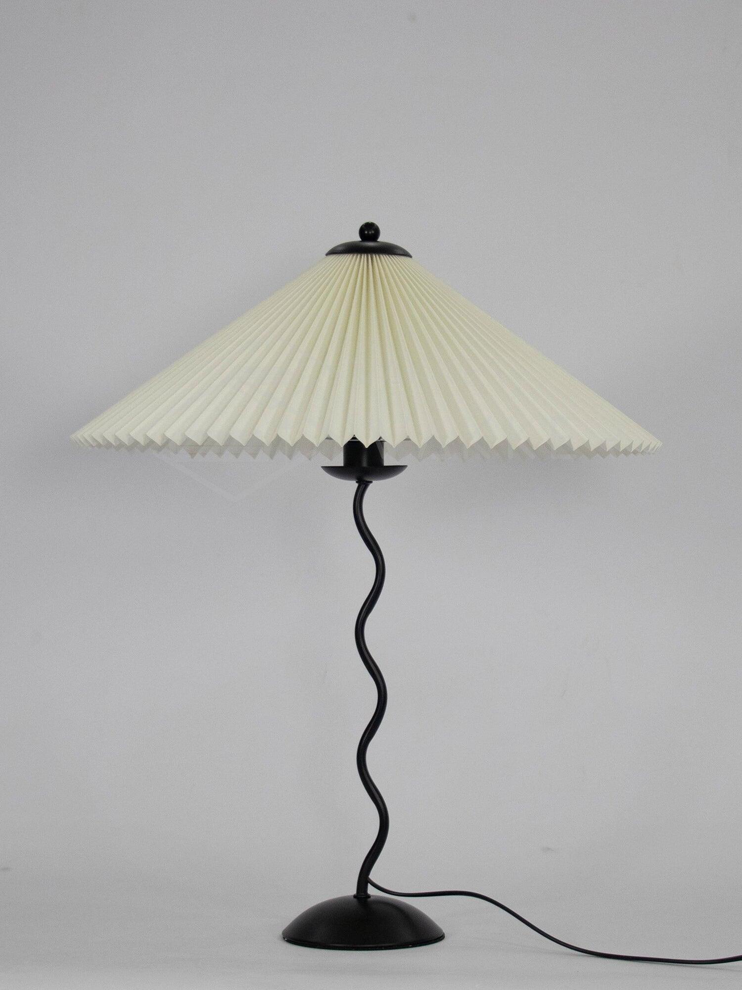 Vintage Squiggle Umbrella Pleat Table Lamp